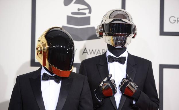 Daft Punk, el dúo galo que llevó la electrónica a las masas, se separa