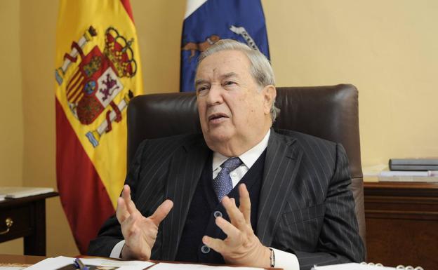 Jerónimo Saavedra, Basilia Sánchez y Fernando Redondo, tres nuevos hijos predilectos de la isla