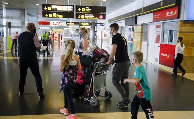 Se disparan las reservas de británicos al abrirse el país a vacaciones este verano