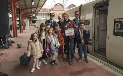 Santiago Segura, a todo tren en Asturias