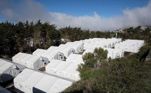 Detenidos cuatro migrantes tras una reyerta en el campamento de Las Raíces