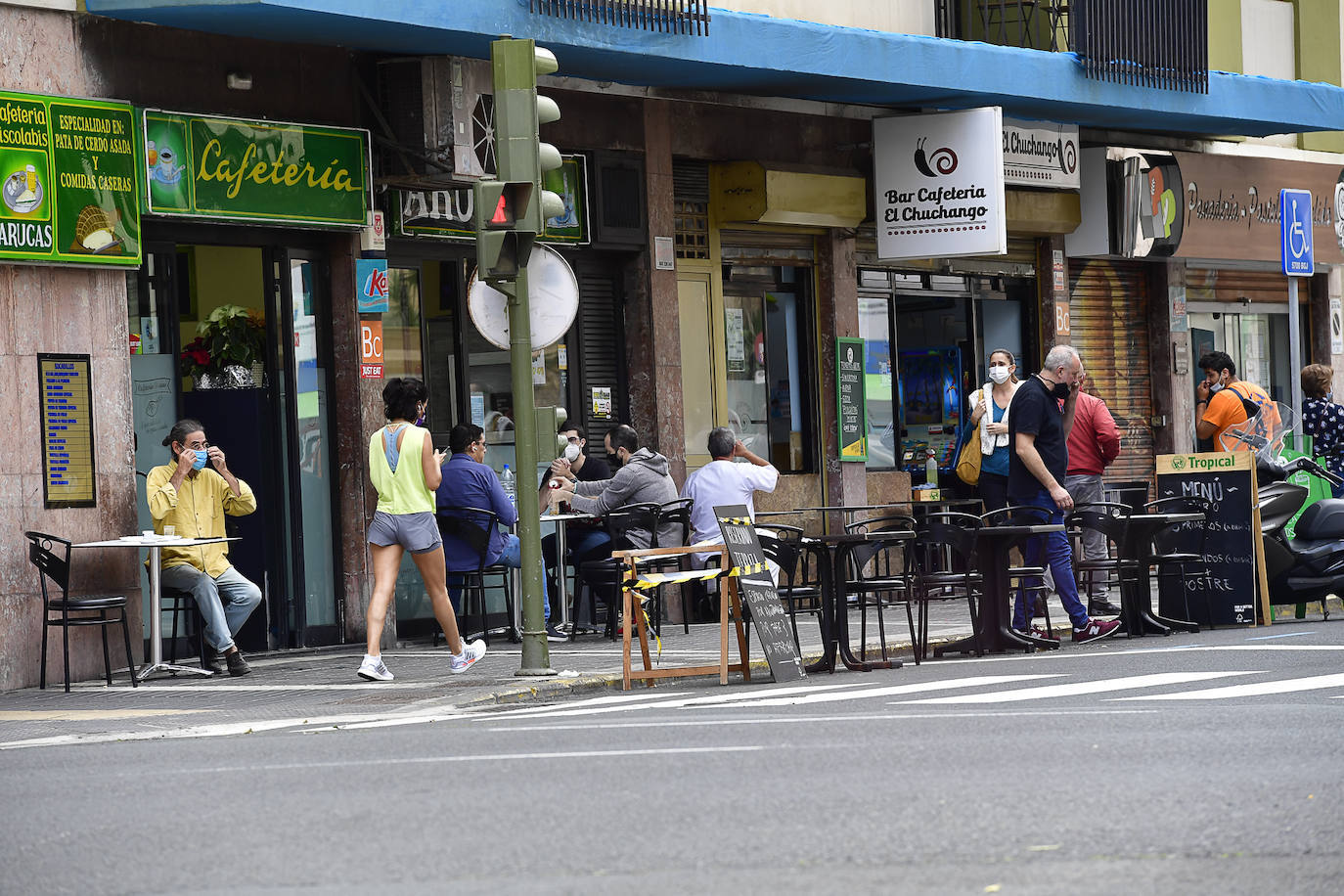 Los hosteleros de Las Palmas piden mantener las terrazas temporales
