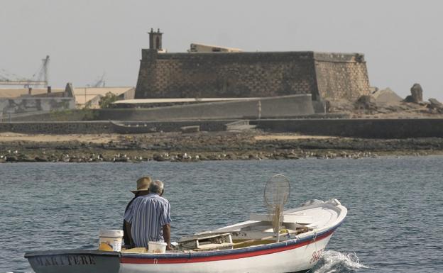 Arrecife vuelve a licitar la limpieza de instalaciones y vehículos tras revisar precios