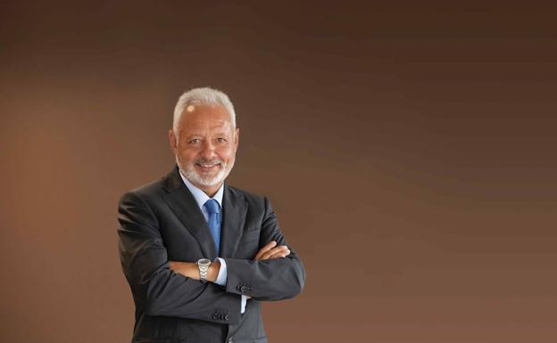 Puga: «El personal de supermercado debe ser esencial para la vacunación»