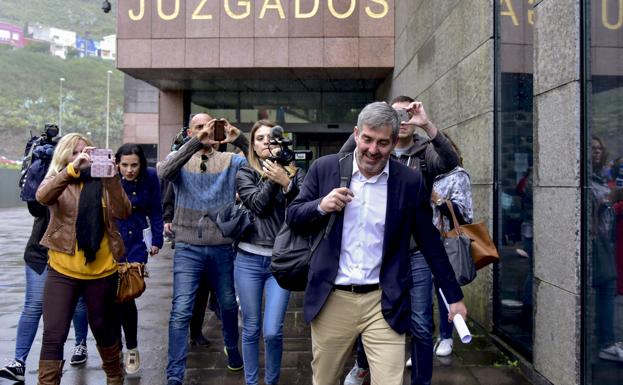 Pérez pide no archivar y culpa a Clavijo de consolidar una prevaricación «casi infinita»
