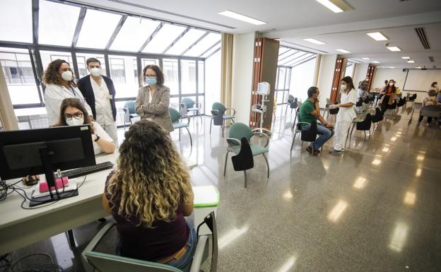 Los cambios en Gran Canaria, Tenerife y Fuerteventura: terrazas al 50% y a las diez en casa