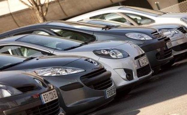 Los turismos de ocasión suben su precio en Canarias un 2,13%