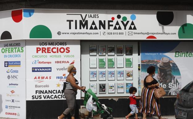 Air Europa, Ryanair y Norwegian siguen sin pagar a las agencias de viaje canarias los reembolsos de billetes