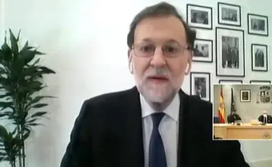Rajoy asegura al tribunal que «en sus 40 años en el PP» nadie le mencionó la 'caja B'