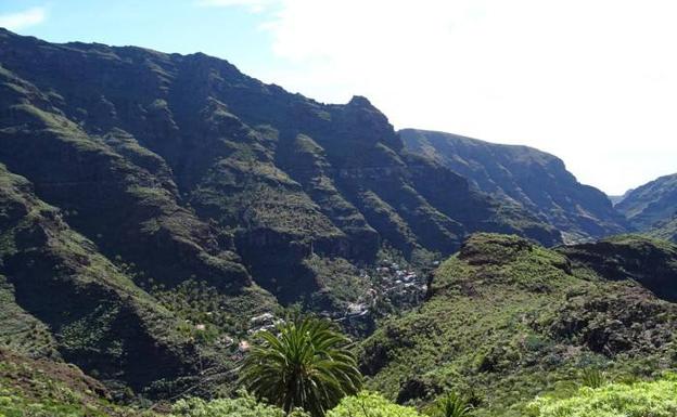 Rescatan a dos personas heridas en un sendero en La Gomera