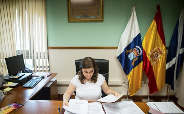 El Gobierno cede y asegura a los alcaldes los 160 millones del Fdcan