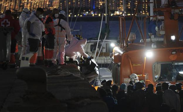 Salvamento Marítimo rescata a 85 inmigrantes al sur de Gran Canaria