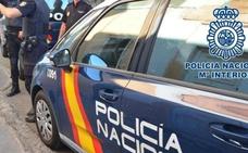 Detenidos por agredir a un hombre para robarle el móvil en San Telmo