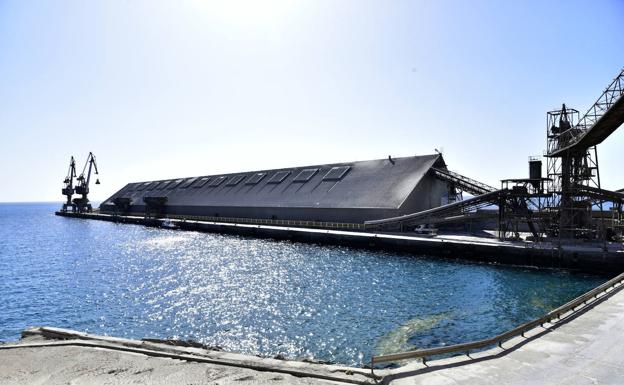 El colectivo vecinal de El Pajar apoya que se amplíe la concesión a la cementera