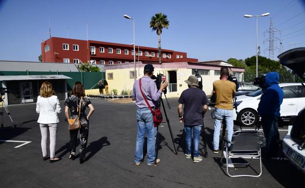 Condenan a un preso por abusar de una funcionaria