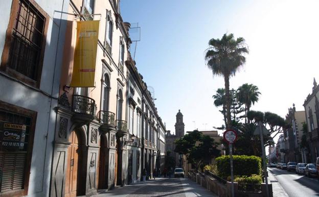 Jueves Santo con cielos poco nubosos en Canarias