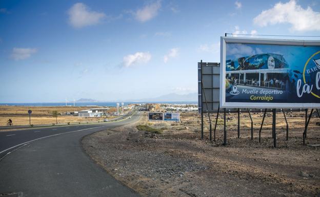 La Oliva multa hasta con 3.000 euros por las vallas publicitarias ilegales