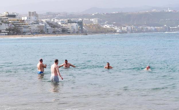 Las playas de la capital registran 19 asistencias a bañistas en Semana Santa