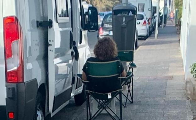 Vecinos de Bahía Feliz vuelven a quejarse por las autocaravanas