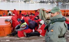 Rescatados 21 magrebíes frente a las costas de Granada