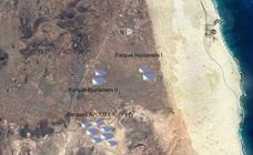 71.4000 placas solares acechan al paisaje de La Oliva por las dunas