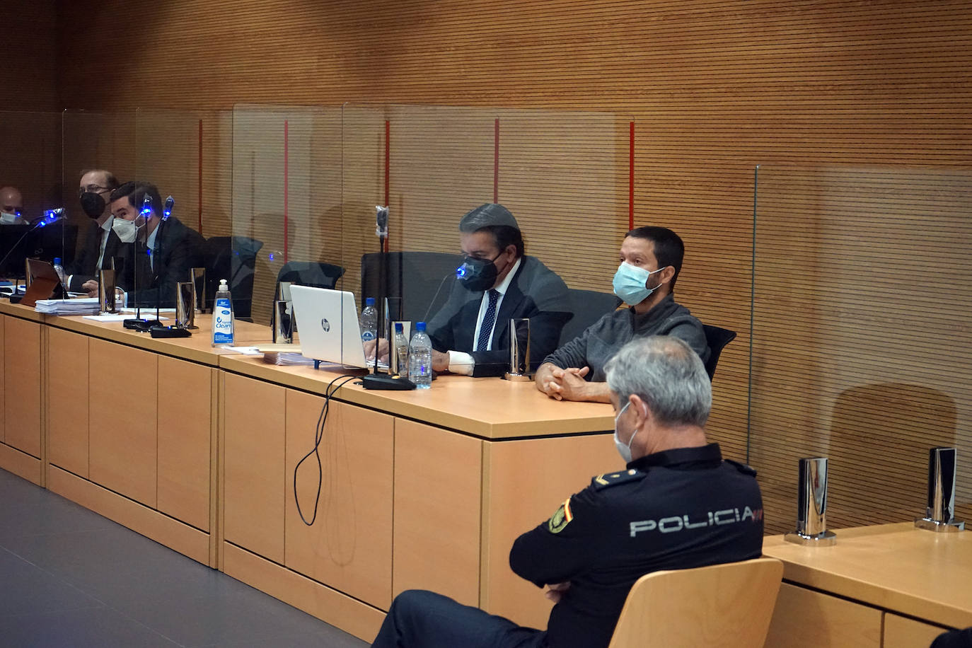 Ni demonios ni naves espaciales: «Al detenerlo dijo que mató a su padre por la mala vida que les dio»