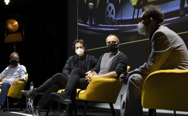 Isaki Lacuesta culmina el rodaje de 'Un año, una noche', sobre los atentados en la sala Bataclan