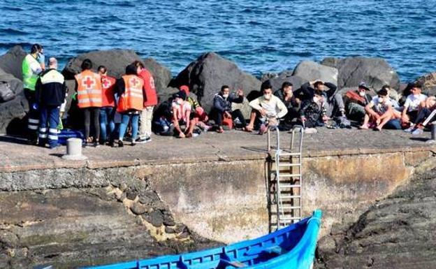 Rescatan a 34 migrantes al sur de Fuerteventura