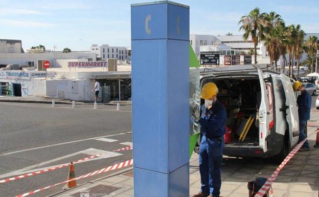Retirada de cabinas en Puerto del Carmen