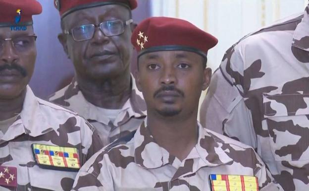 El hijo del fallecido presidente de Chad se hace con el poder