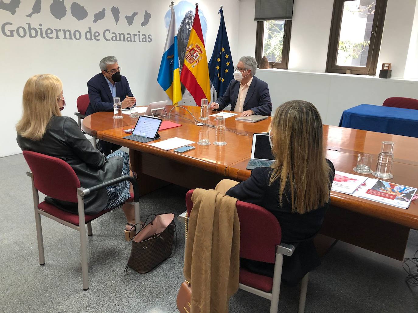 Canarias remite a Madrid su propuesta para la gestión de los 1.144 millones de euros de ayudas estatales