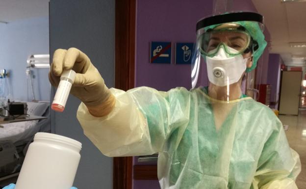 La letalidad baja en Canarias a pesar de haber alcanzado su cota máxima de casos activos