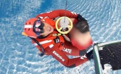 El Helicóptero del GES rescata a una joven ilesa en Tenerife
