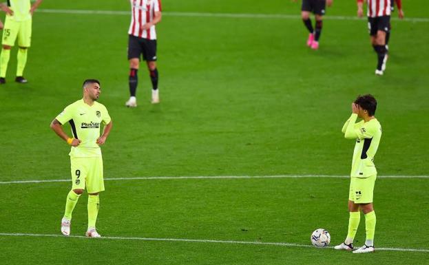 El Atlético pierde más de media Liga en San Mamés