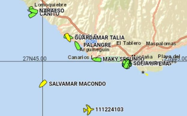 Una embarcación con 50 subsaharianos se dirige a Arguineguín