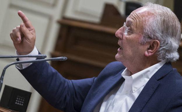 García Ramos: «Canarias no puede actuar por sí sola como escenario de contención migratoria»