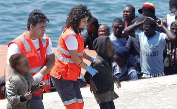 El Defensor del Pueblo pide al Gobierno fondos «urgentes» para atender a menores