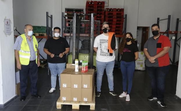 Entrega de las murgas al Banco de Alimentos