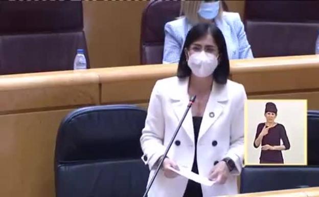 Así responde Darias al insulto de un senador del PP