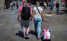 Reino Unido estudia que sus turistas viajen a Baleares y Canarias en mayo