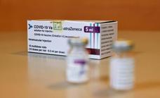 Sanidad desoye a la EMA y aplaza un mes más la segunda dosis de AstraZeneca