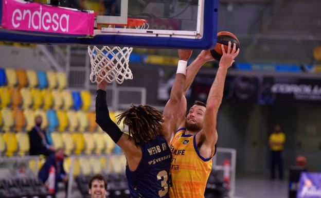 Slaughter y Costello impulsan a un Granca con hambre de Playoff