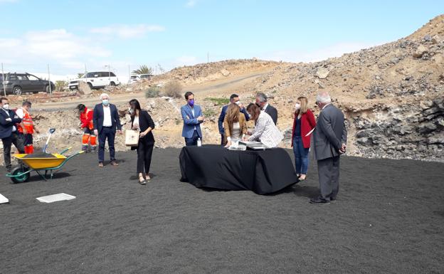 Torres confía en que se culmine la residencia de mayores en 2022