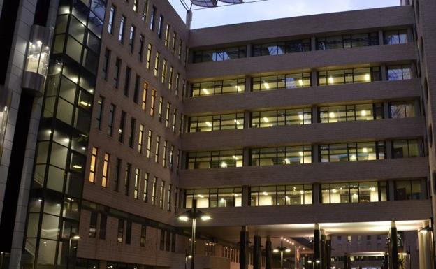 El Negrín realiza un seguimiento a más de 400 pacientes con lupus