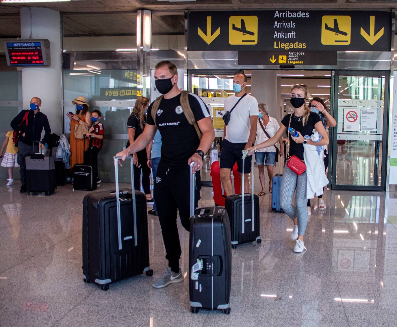 El fin del estado de alarma no anima las reservas de peninsulares hacia Canarias