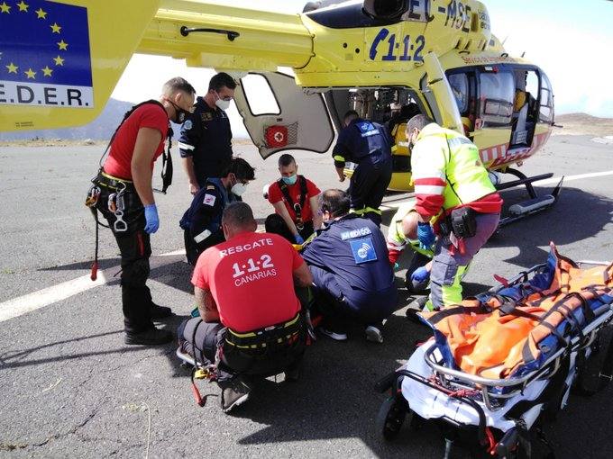 Rescatado un escalador herido que cayó por un risco en Ayacata