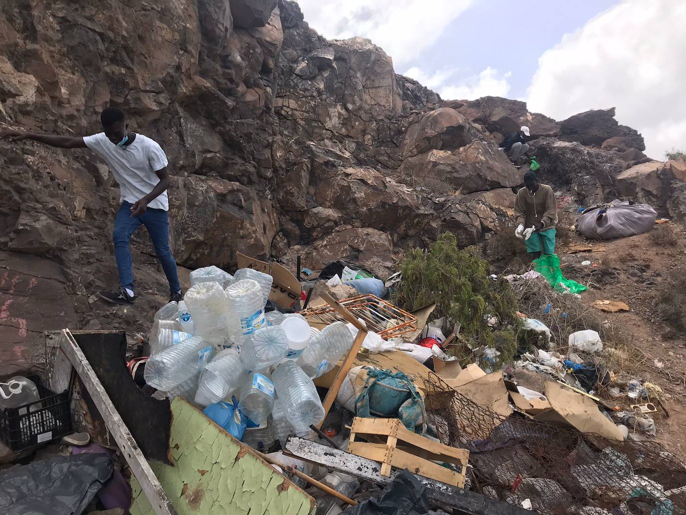 Jornada de limpieza de las laderas del Confital y Las Coloradas
