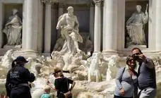 Italia retrasa el inicio del toque de queda al caer los contagios