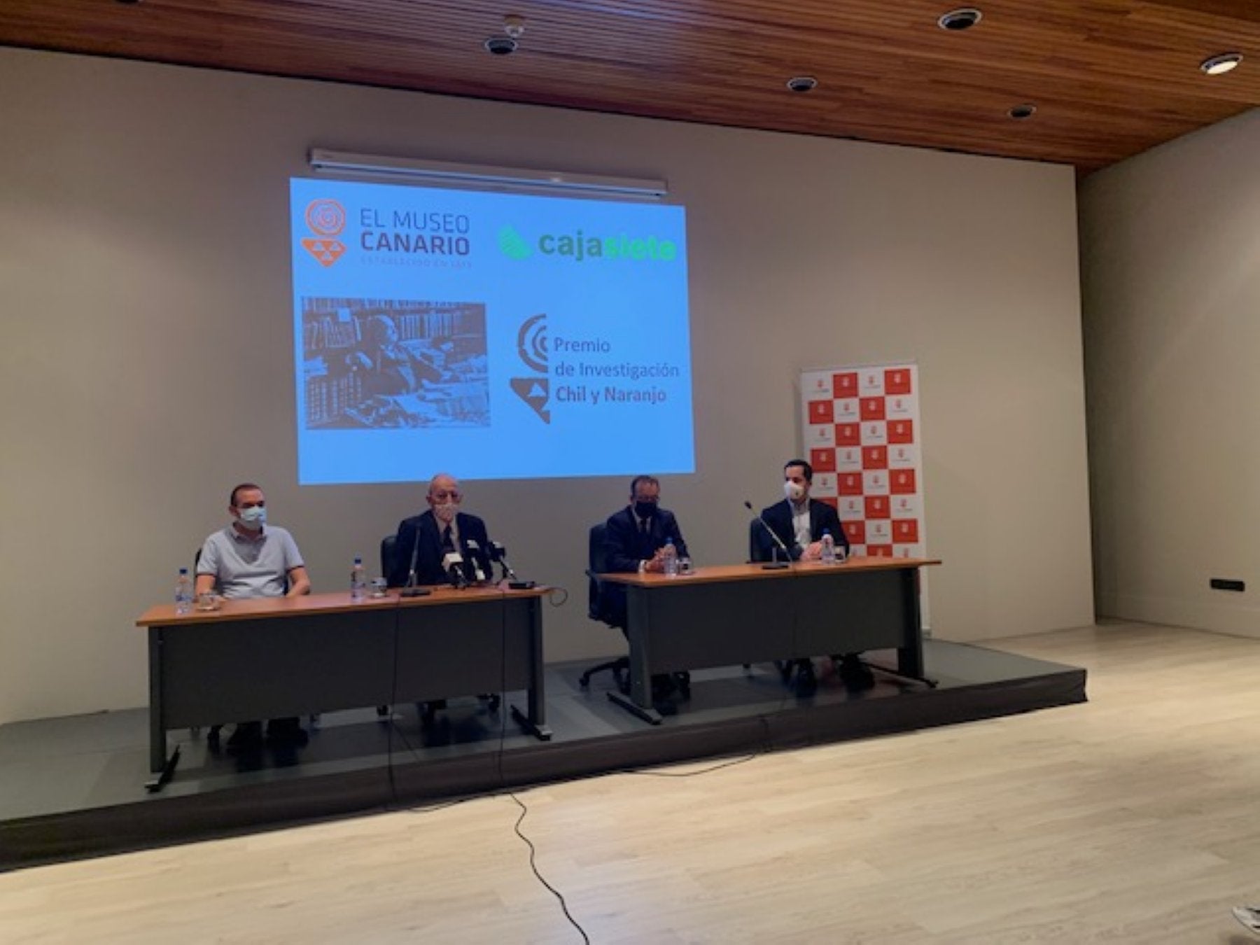 Víctor Perera Mendoza gana el Premio Chil y Naranjo que otorga El Museo Canario