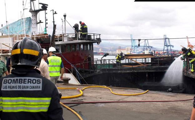 USPB pide a Tráfico y al Puerto que compense a policías locales y bomberos por sus servicios